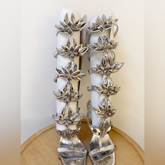 New Christian Louboutin x Marvel Sea Warrior Gladiator Heel - Picture 6 of 15